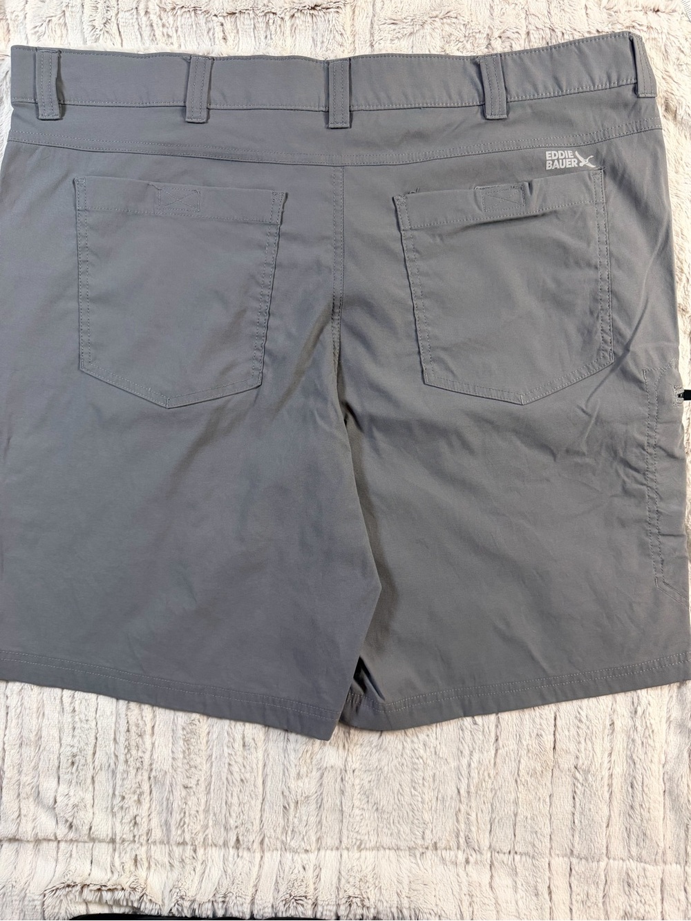 Eddie Bauer Gray Performance Hiking Shorts Men’s Size 40 - Picture 3 of 7